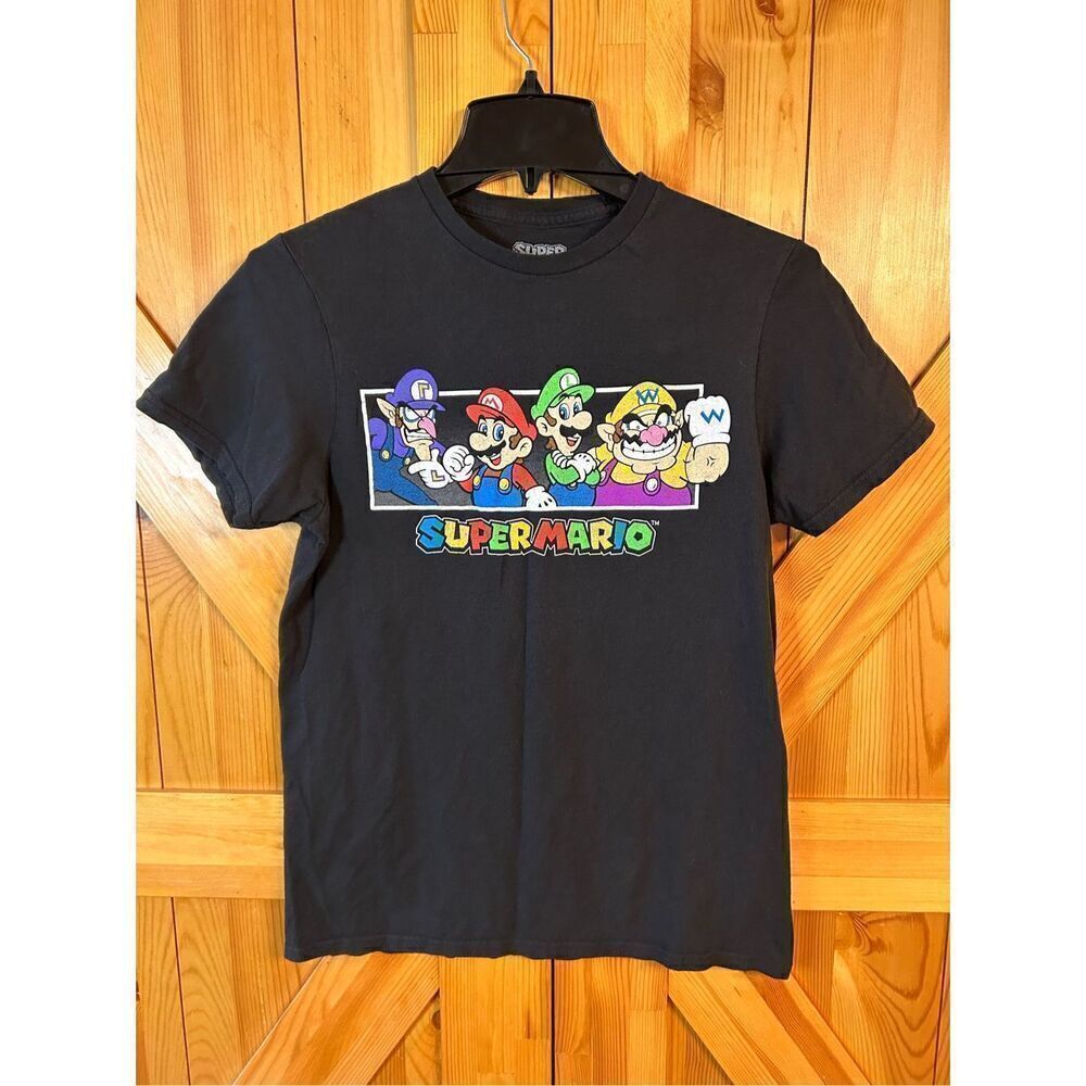 Nintendo Original Licensed Men's Super Mario Crew Graphic T-Shirt Size Small (40